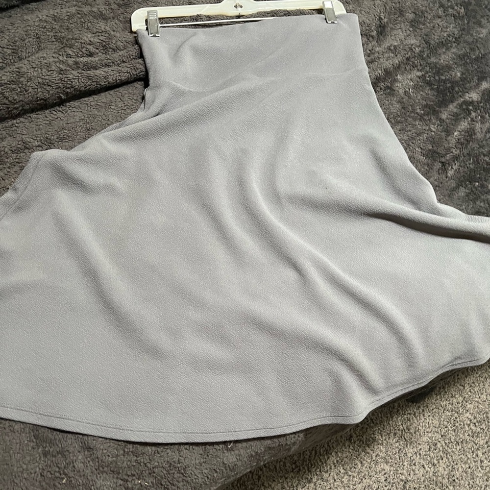 Grey skirt